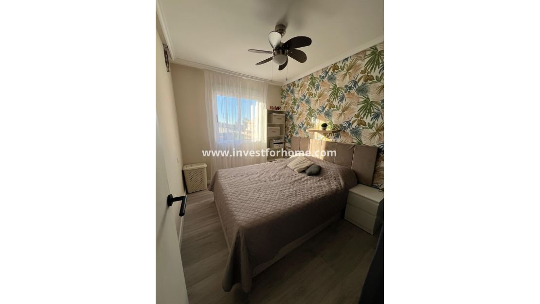Sale - Bungalow - Torrevieja - Costa Blanca