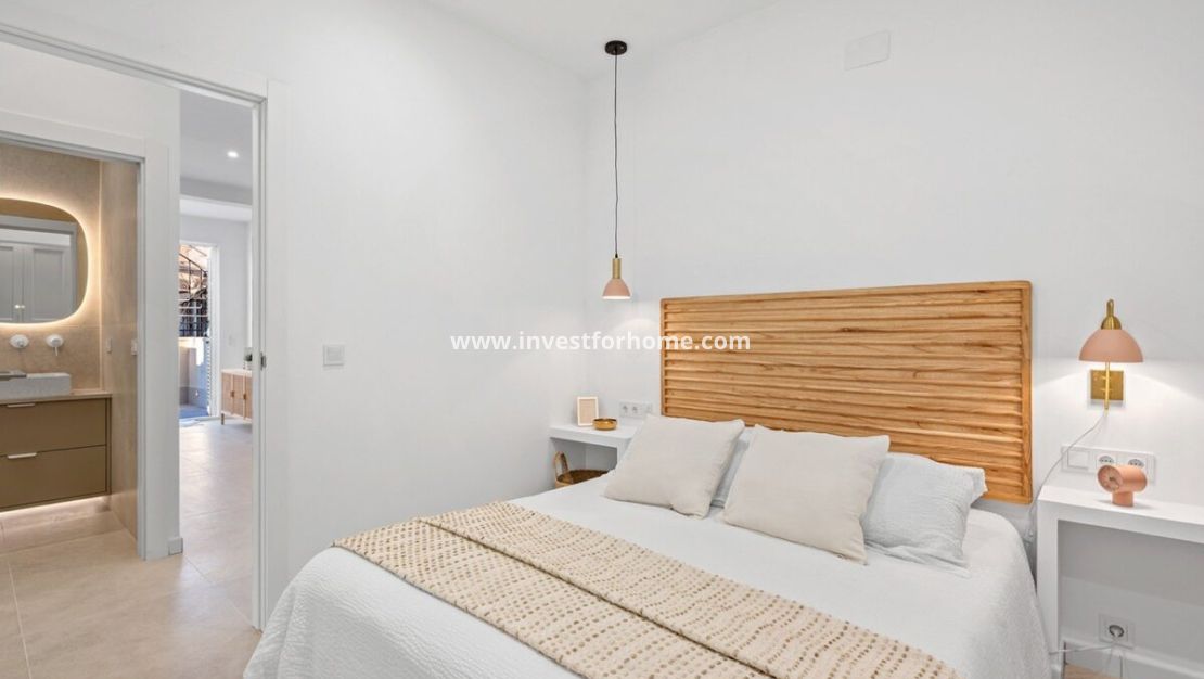 Sale - Bungalow - Torrevieja - Costa Blanca