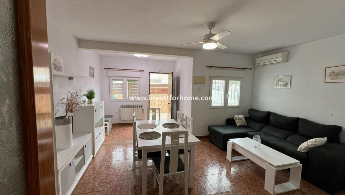 Sale - Bungalow - Torrevieja - Costa Blanca