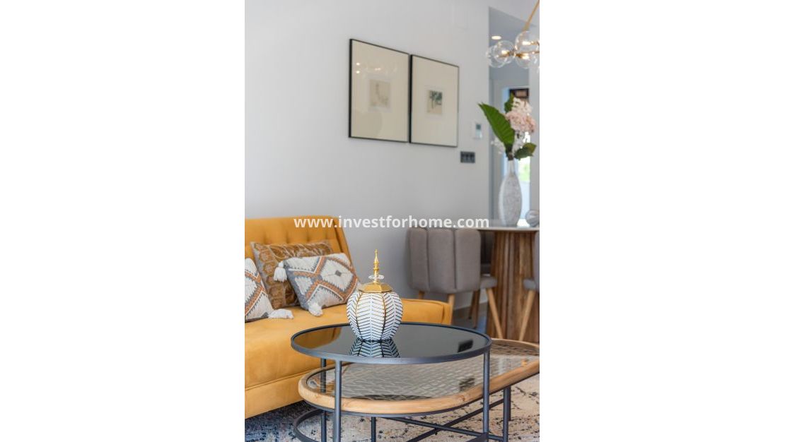 Sale - Bungalow - Torrevieja - Costa Blanca