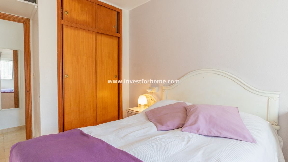 Sale - Bungalow - Torrevieja - Costa Blanca