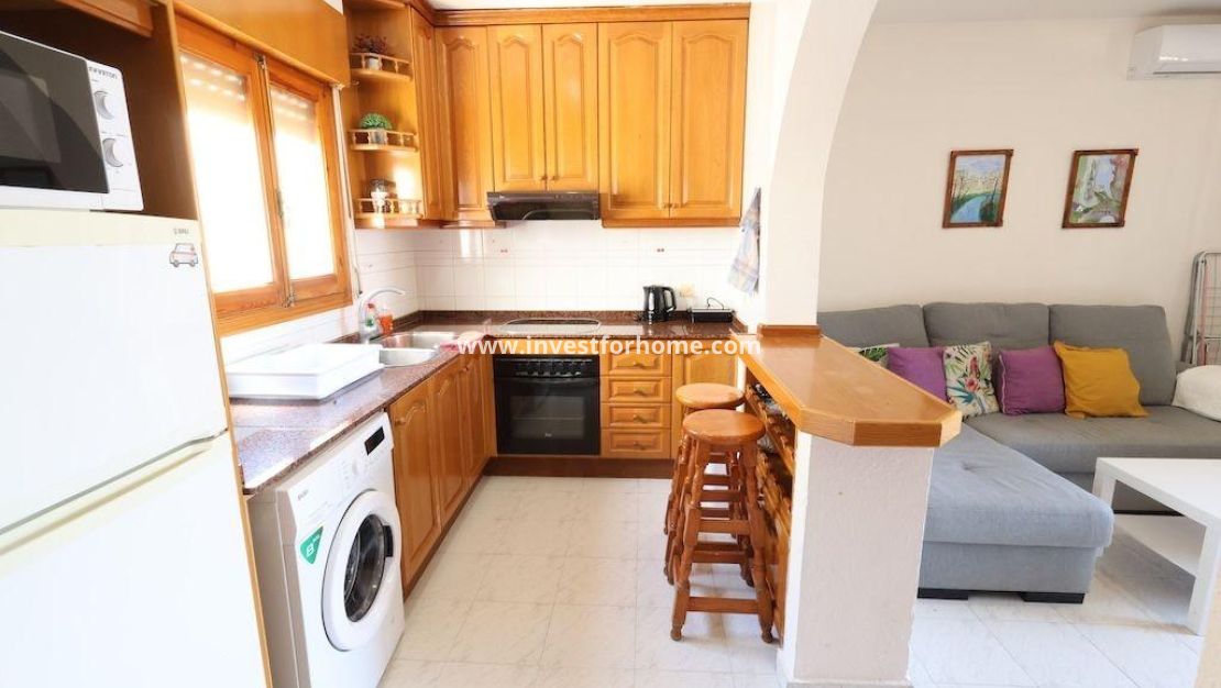 Sale - Bungalow - Torrevieja - Costa Blanca