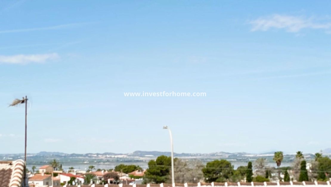 Sale - Bungalow - Torrevieja - Costa Blanca