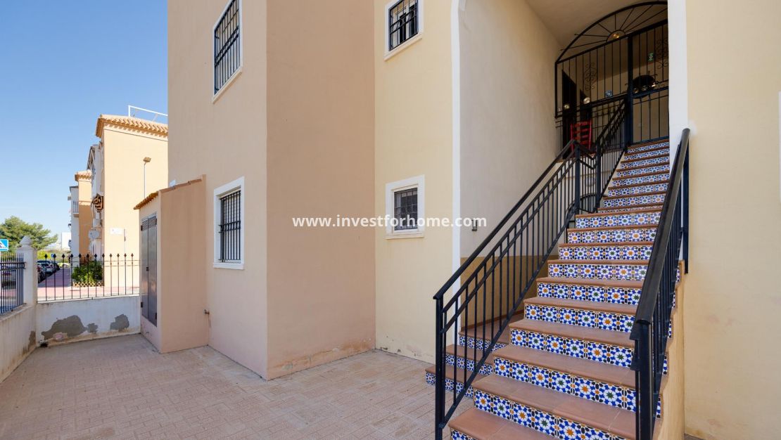 Sale - Bungalow - Torrevieja - Costa Blanca