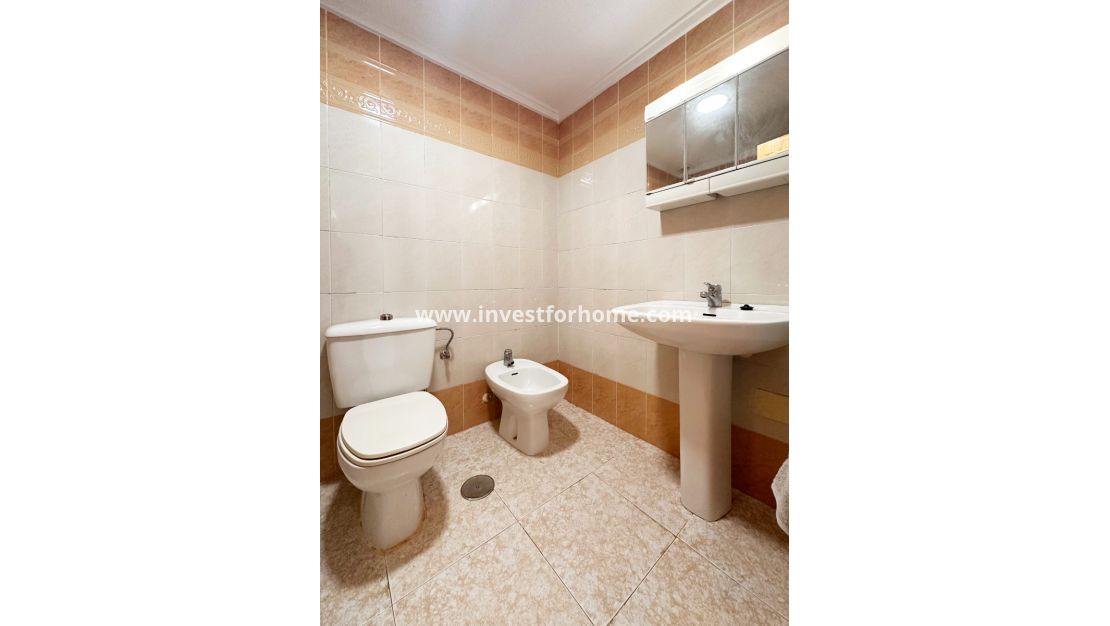 Sale - Bungalow - Torrevieja - Costa Blanca
