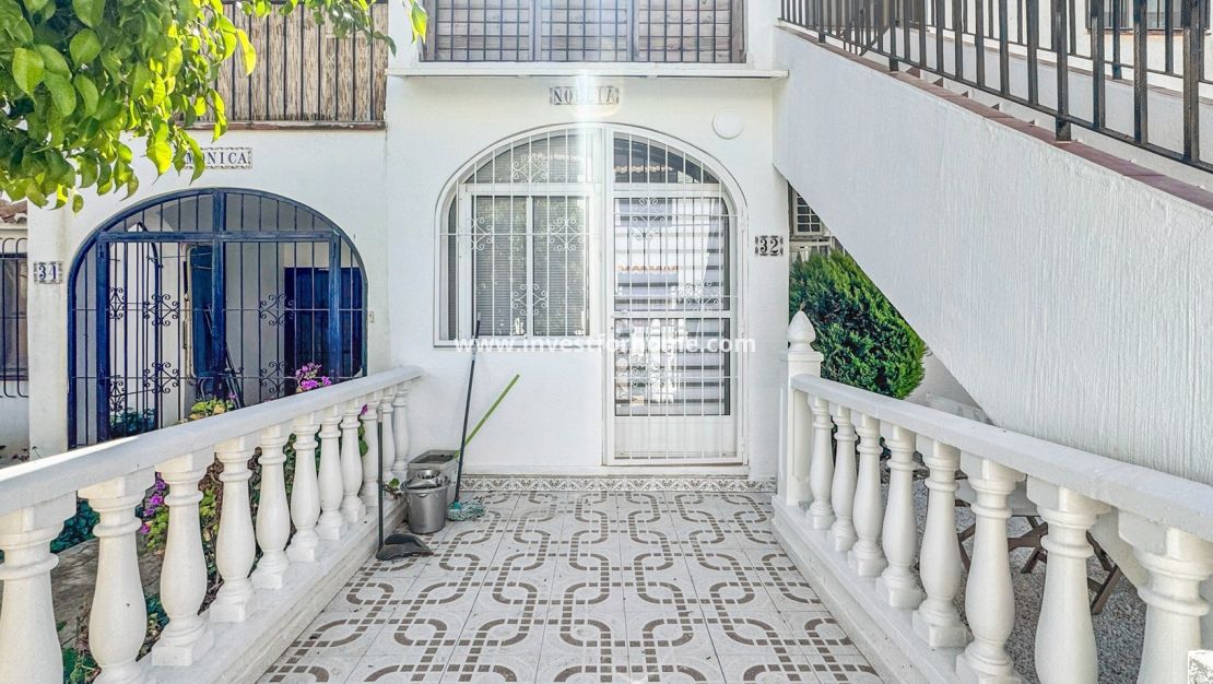 Sale - Bungalow - Torrevieja - Costa Blanca