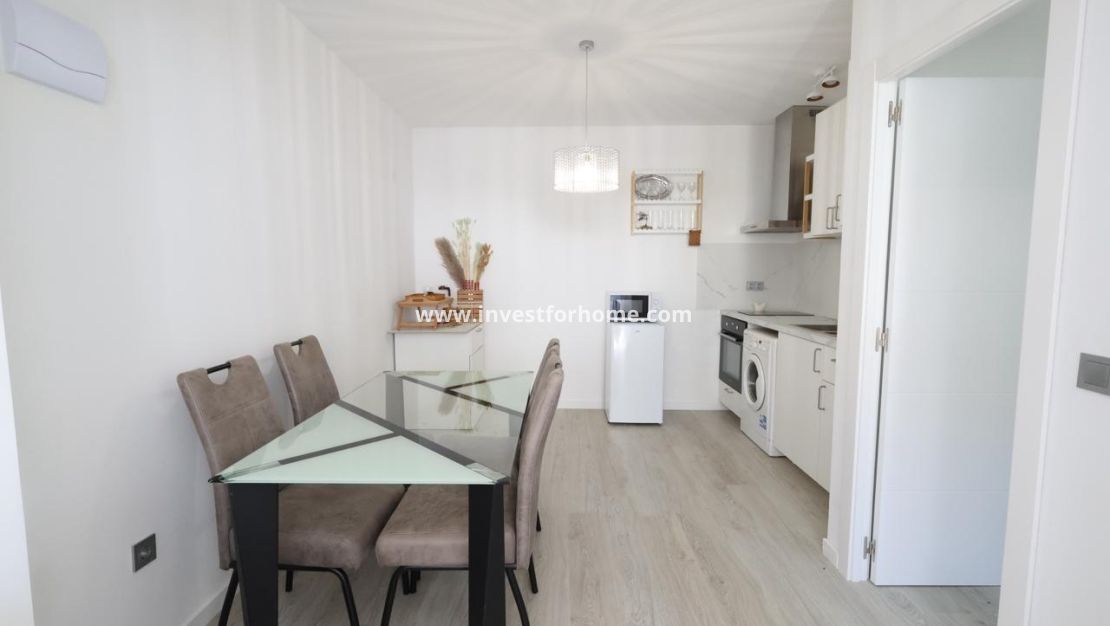 Sale - Bungalow - Torrevieja - Costa Blanca