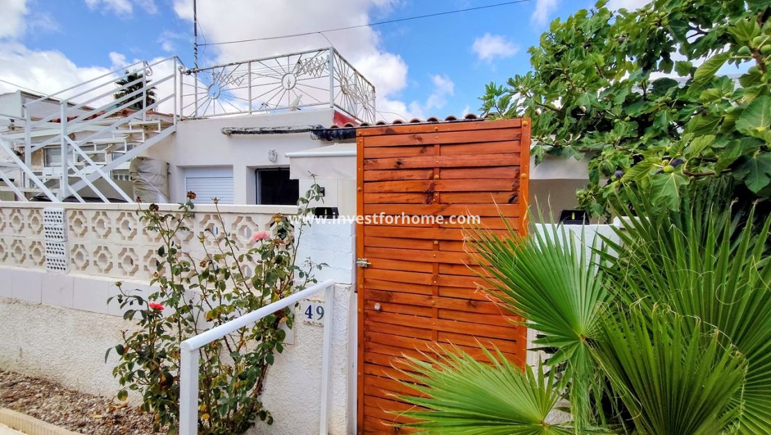 Sale - Bungalow - Torrevieja - Costa Blanca