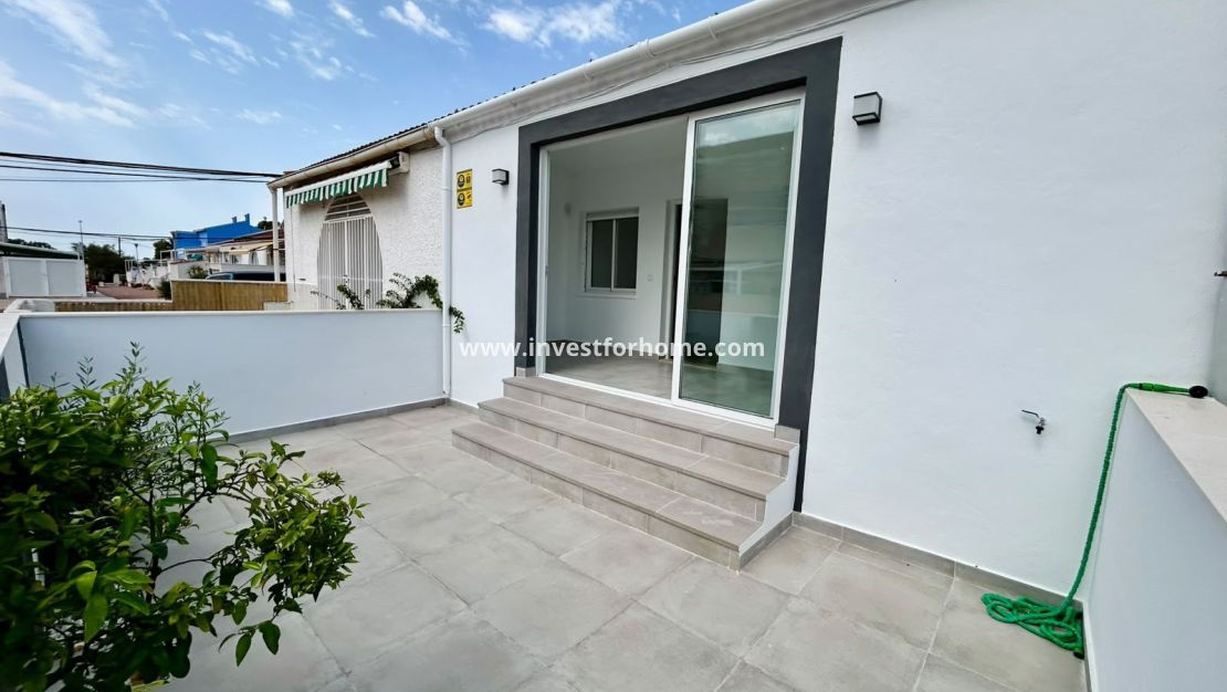 Sale - Bungalow - Torrevieja - Costa Blanca