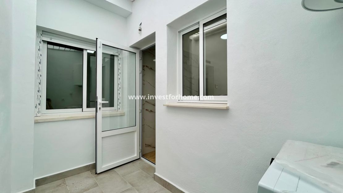 Sale - Bungalow - Torrevieja - Costa Blanca
