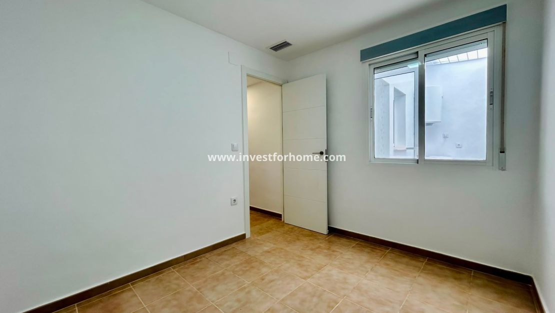 Sale - Bungalow - Torrevieja - Costa Blanca