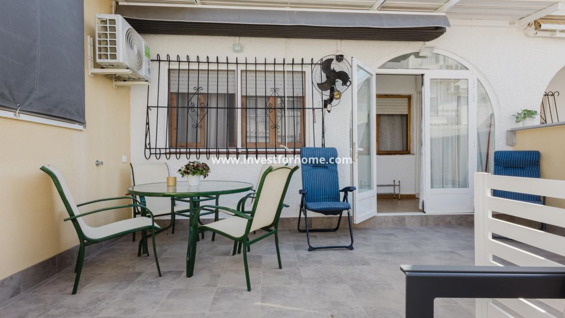 Sale - Bungalow - Torrevieja - El Acequión - Los Náufragos