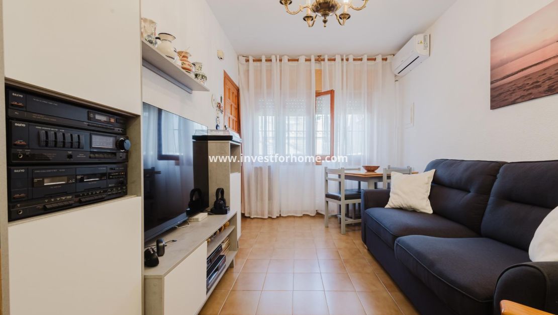 Sale - Bungalow - Torrevieja - El Acequión - Los Náufragos