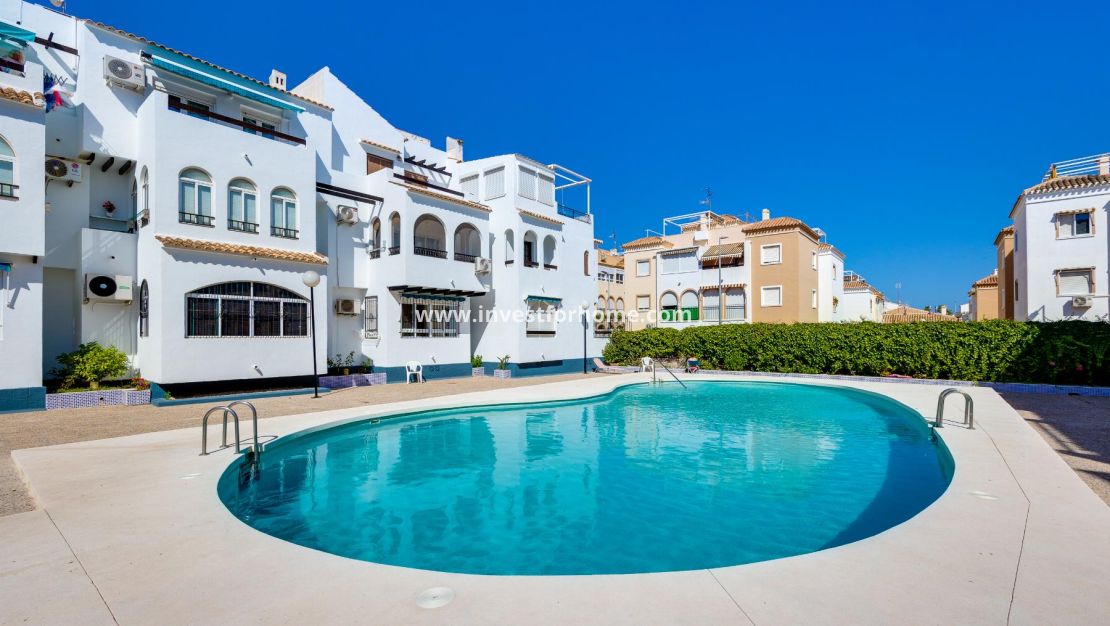 Sale - Bungalow - Torrevieja - El Acequión - Los Náufragos