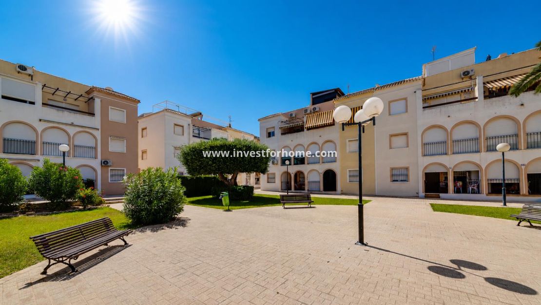 Sale - Bungalow - Torrevieja - El Acequión - Los Náufragos