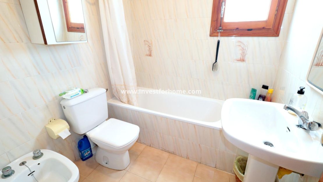 Sale - Bungalow - Torrevieja - El Acequión - Los Náufragos