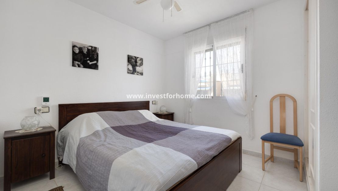 Sale - Bungalow - Torrevieja - El Chaparral