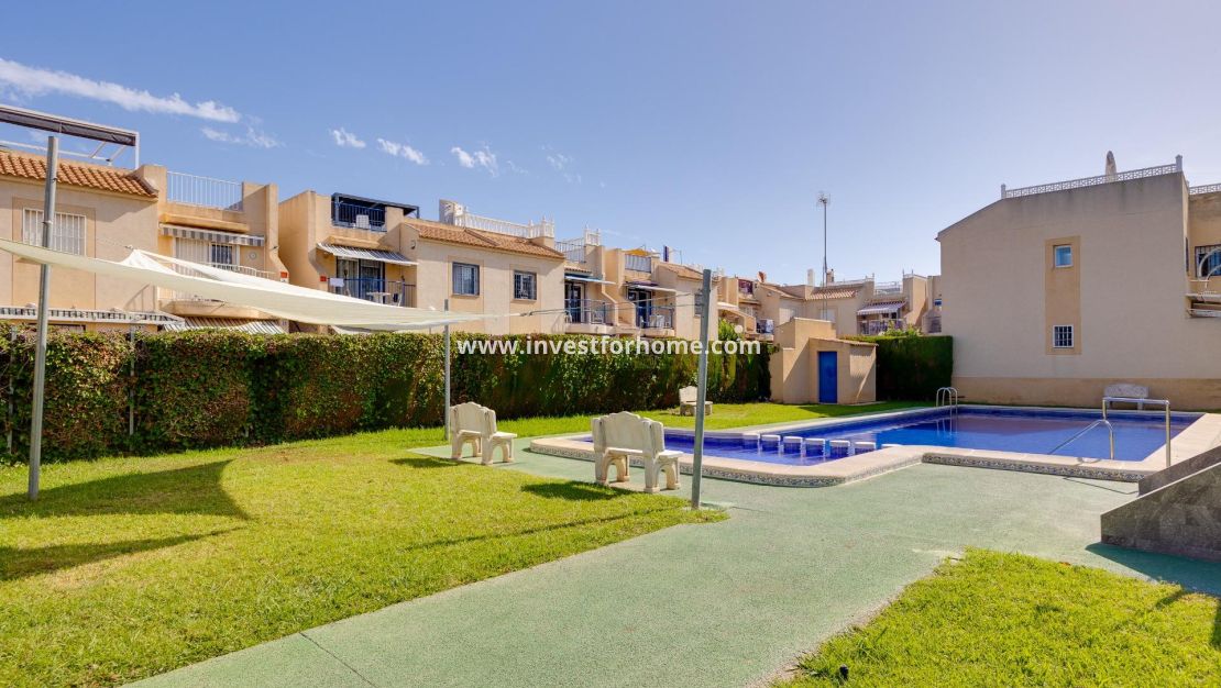 Sale - Bungalow - Torrevieja - El Chaparral