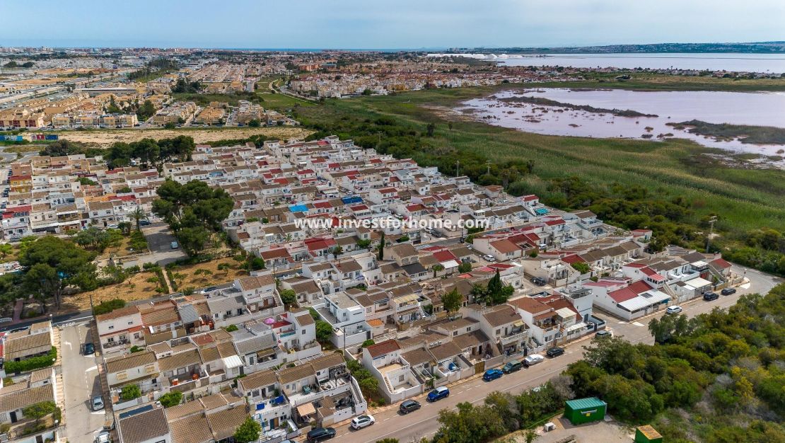 Sale - Bungalow - Torrevieja - El Chaparral