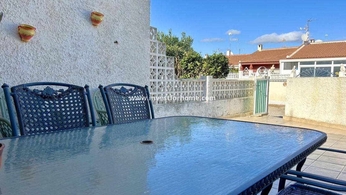Sale - Bungalow - Torrevieja - El Limonar