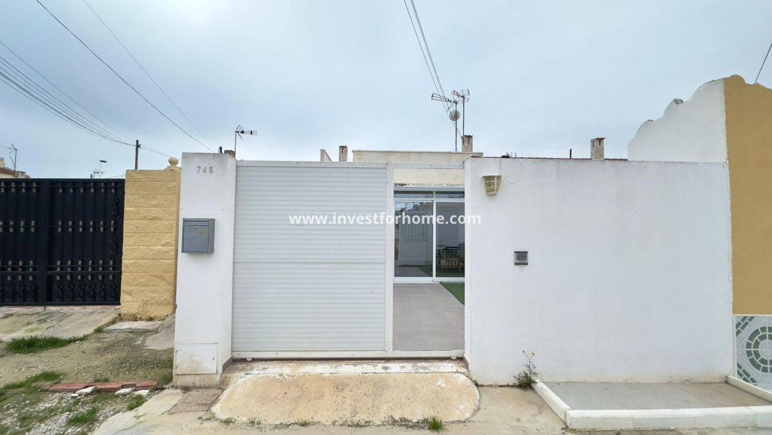 Sale - Bungalow - Torrevieja - El Limonar