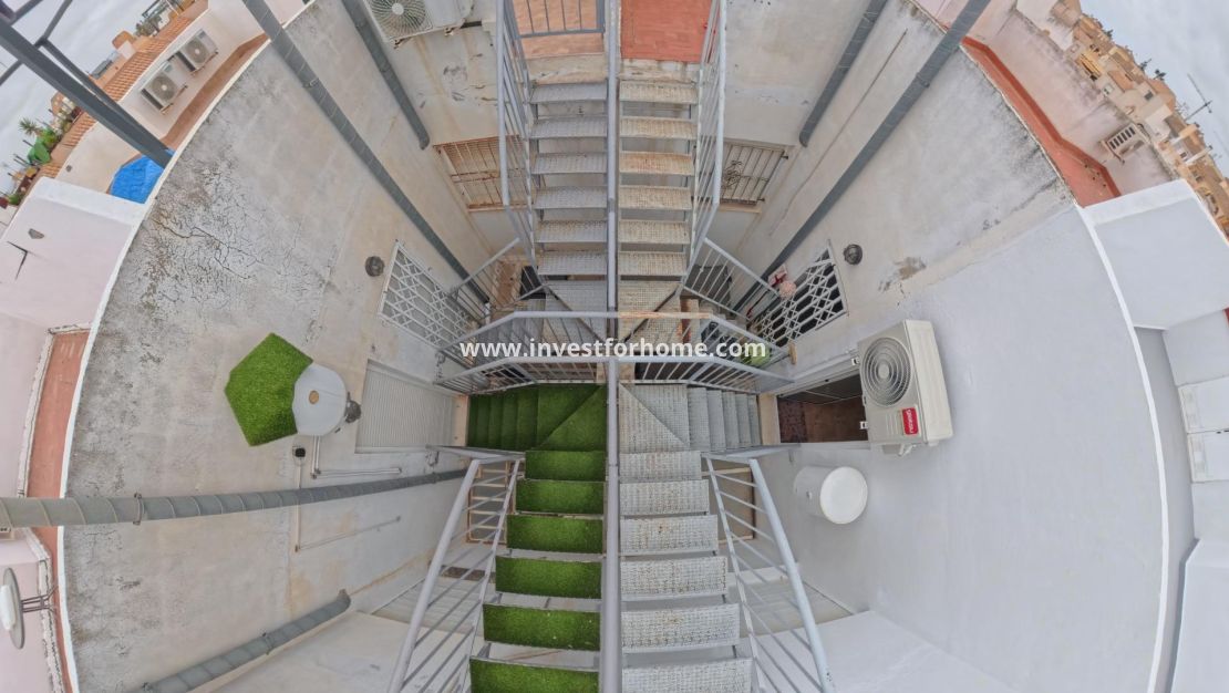 Sale - Bungalow - Torrevieja - El Limonar