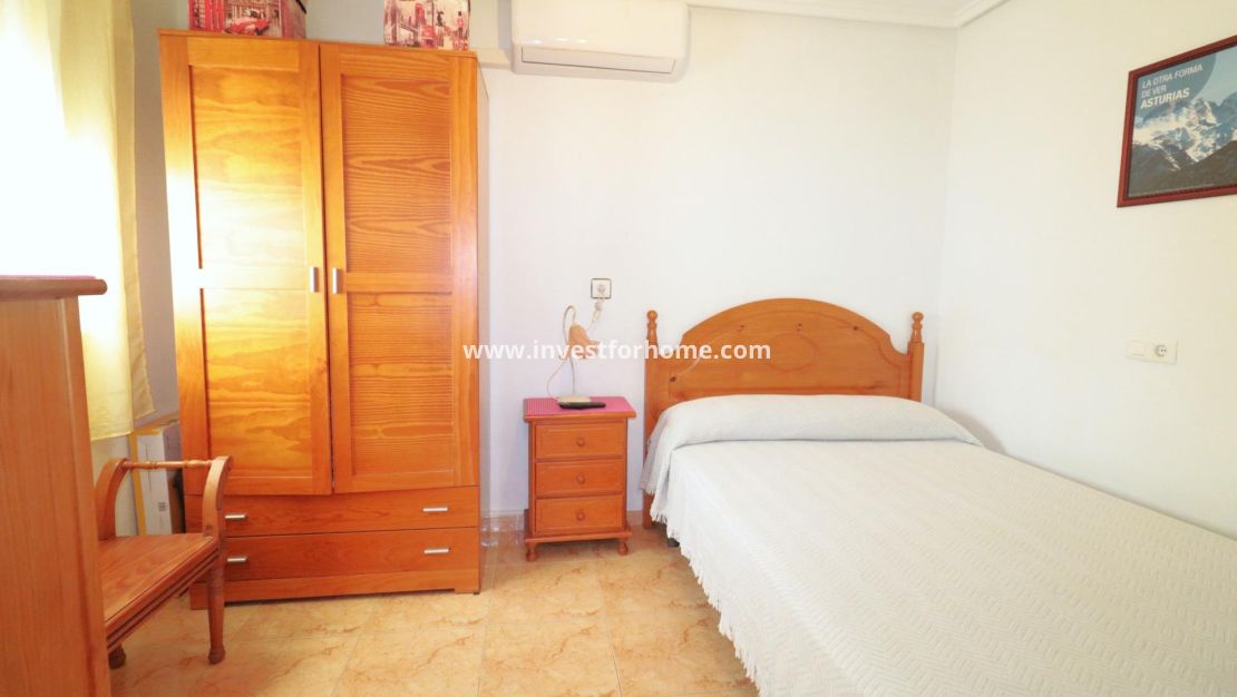 Sale - Bungalow - Torrevieja - El Limonar