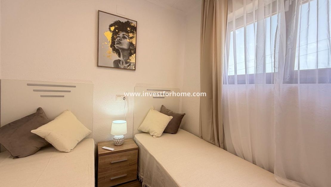 Sale - Bungalow - Torrevieja - El Limonar