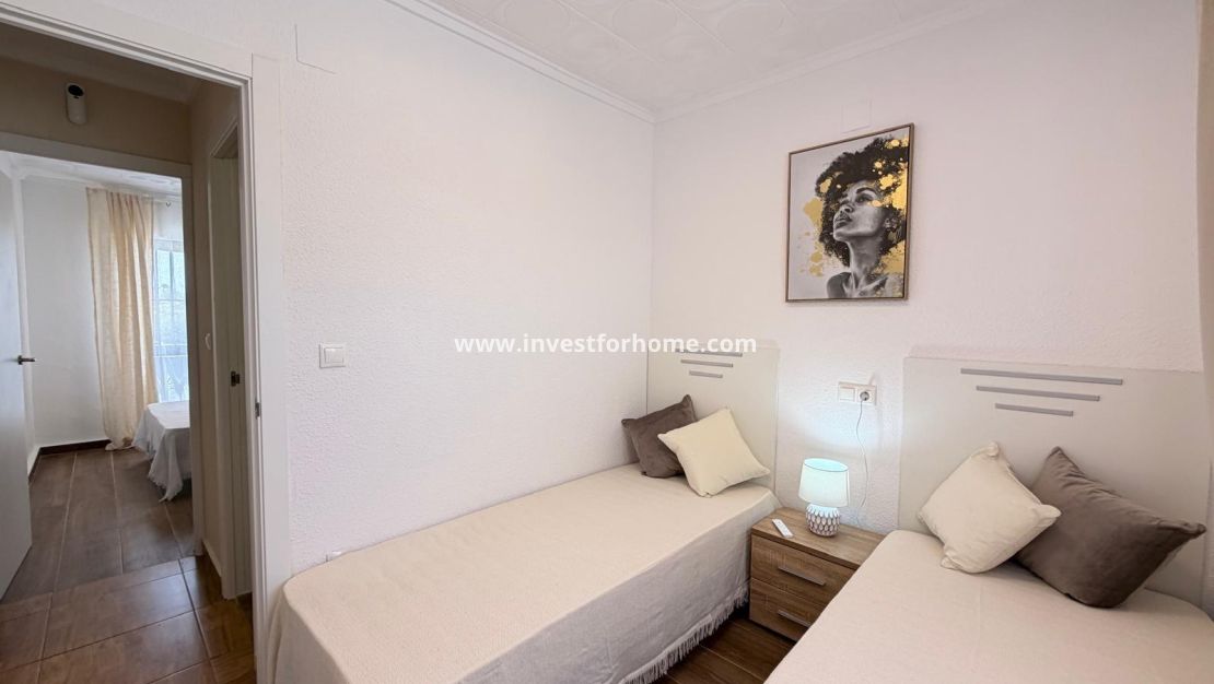 Sale - Bungalow - Torrevieja - El Limonar