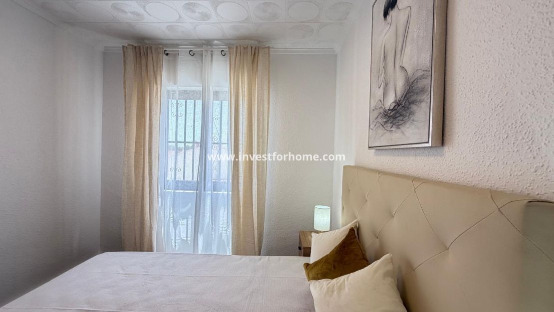 Sale - Bungalow - Torrevieja - El Limonar