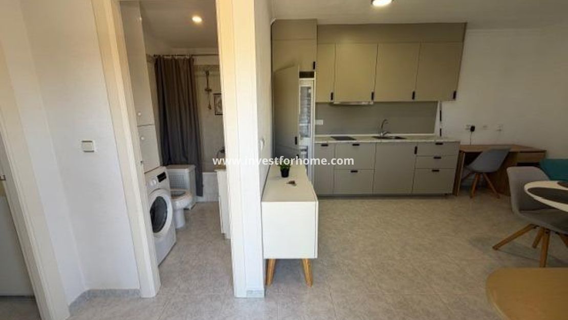 Sale - Bungalow - Torrevieja - La Siesta-El Chaparral