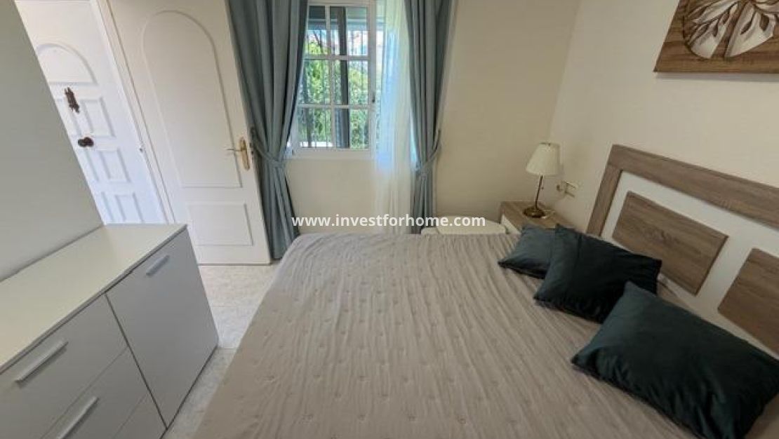 Sale - Bungalow - Torrevieja - La Siesta-El Chaparral