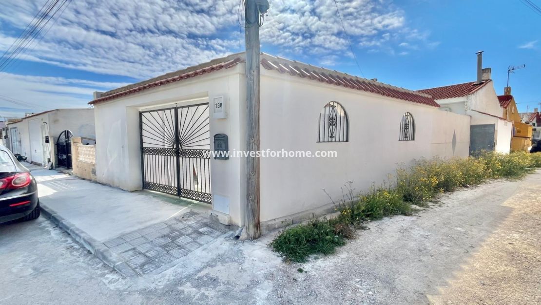 Sale - Bungalow - Torrevieja - La Siesta - El Salado - Torreta