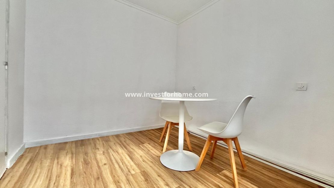 Sale - Bungalow - Torrevieja - La Siesta - El Salado - Torreta