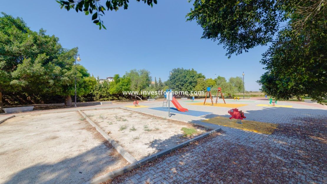 Sale - Bungalow - Torrevieja - La Siesta - El Salado - Torreta