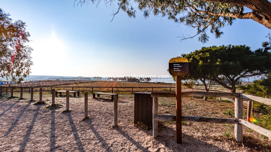 Sale - Bungalow - Torrevieja - La Siesta - El Salado - Torreta