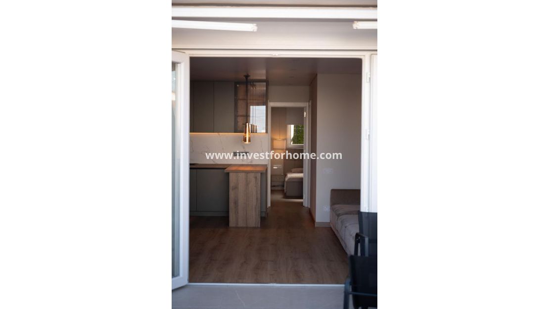 Sale - Bungalow - Torrevieja - La Veleta