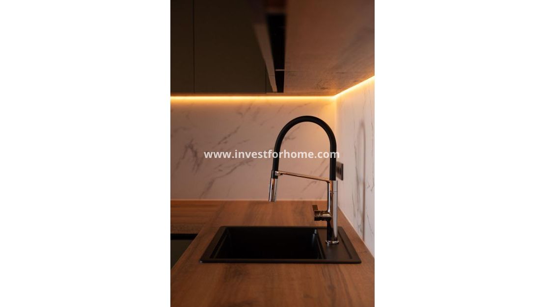 Sale - Bungalow - Torrevieja - La Veleta
