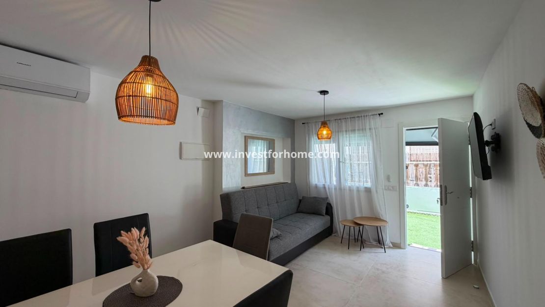 Sale - Bungalow - Torrevieja - La Veleta