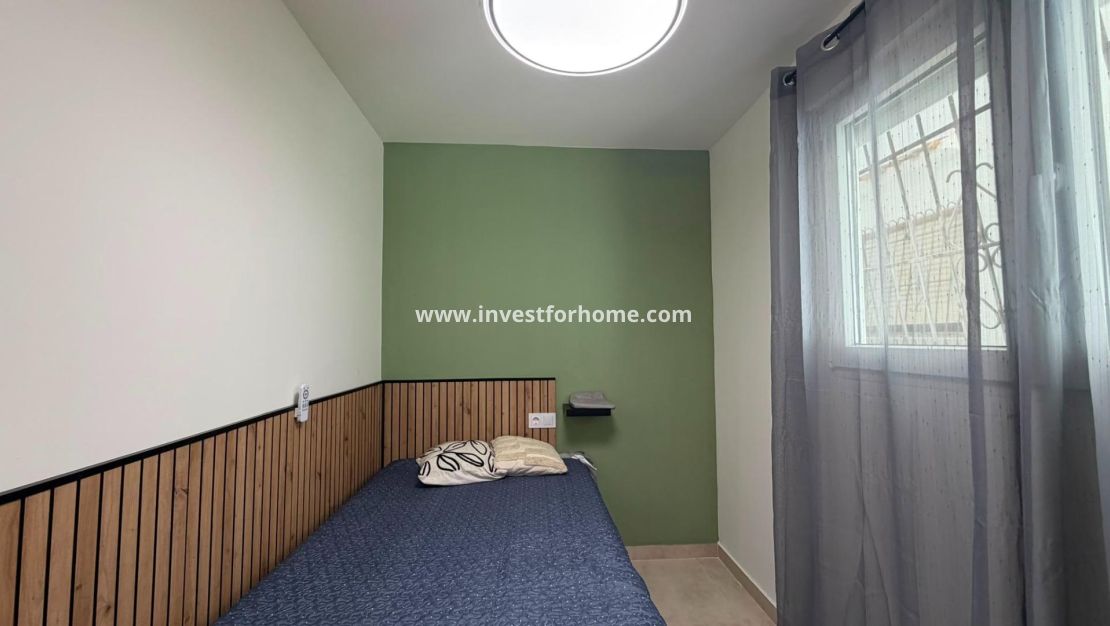 Sale - Bungalow - Torrevieja - La Veleta
