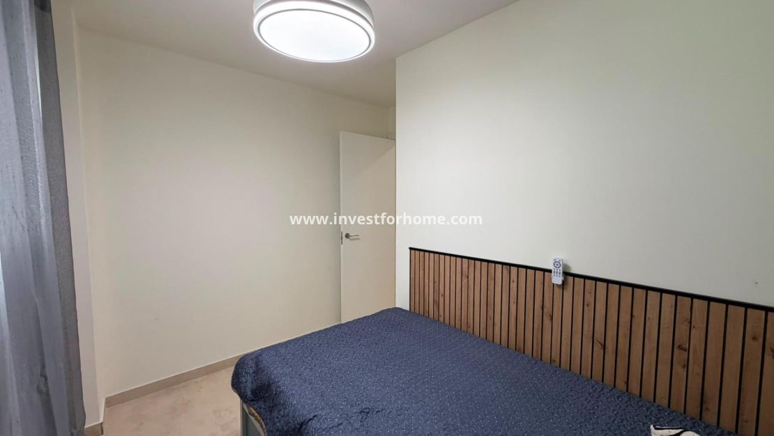 Sale - Bungalow - Torrevieja - La Veleta
