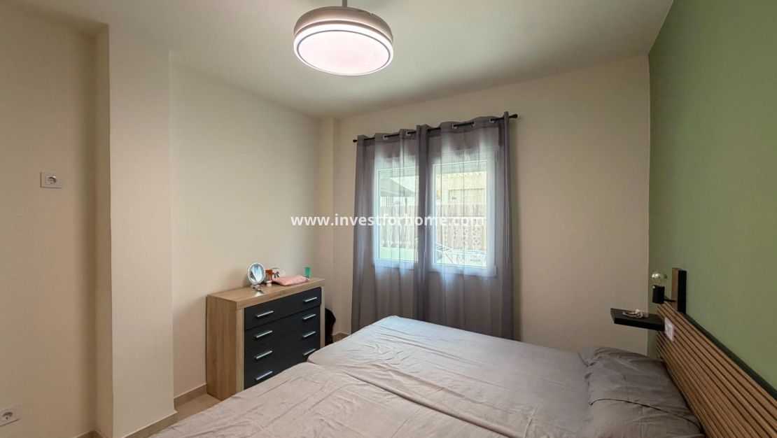 Sale - Bungalow - Torrevieja - La Veleta
