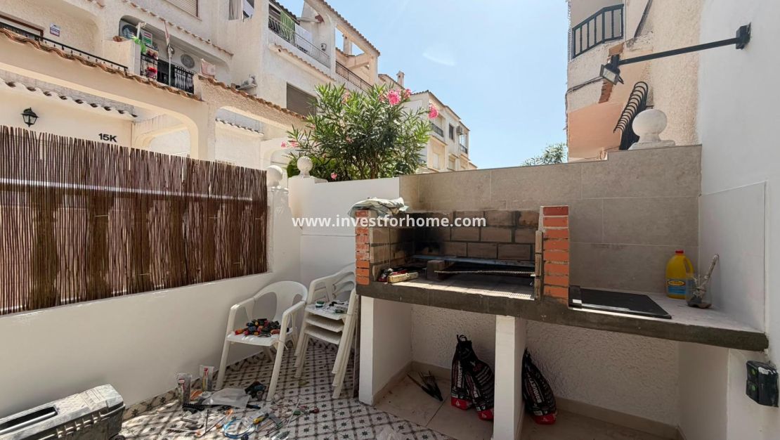 Sale - Bungalow - Torrevieja - La Veleta