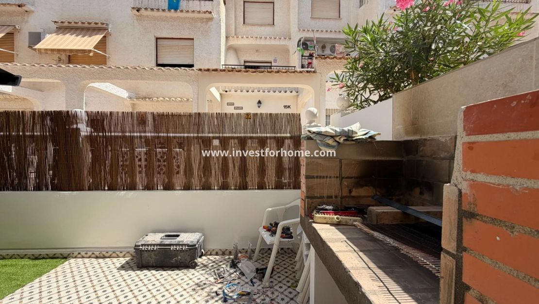 Sale - Bungalow - Torrevieja - La Veleta