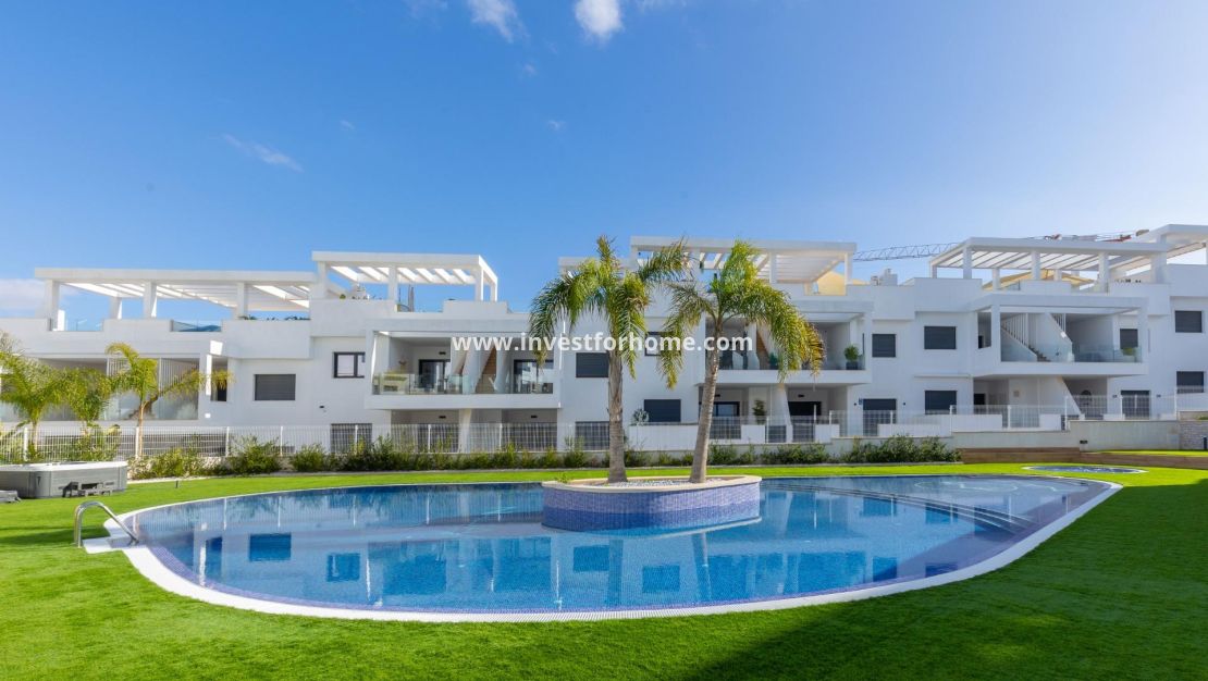 Sale - Bungalow - Torrevieja - Los Balcones - Los Altos Del Edén