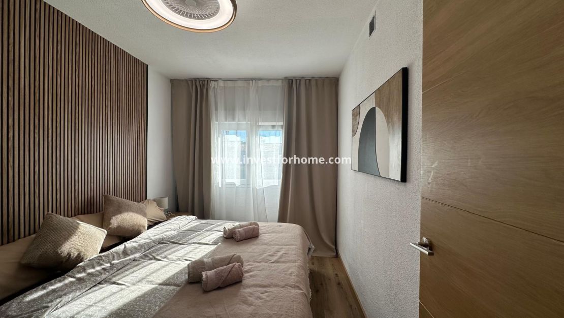 Sale - Bungalow - Torrevieja - Los Balcones - Los Altos Del Edén