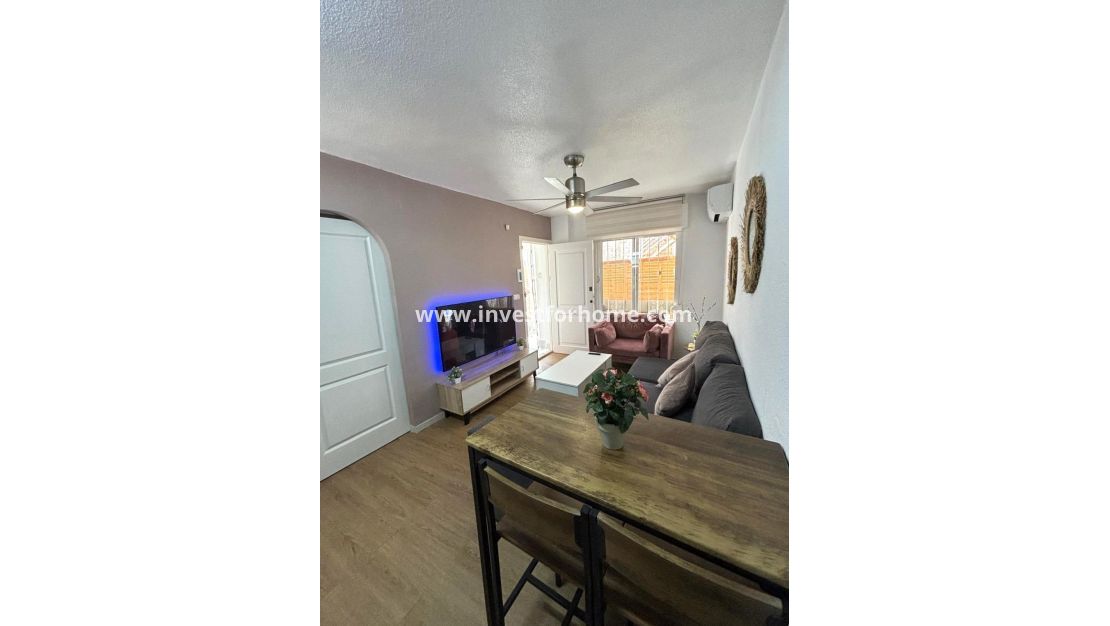 Sale - Bungalow - Torrevieja - Los Balcones - Los Altos Del Edén