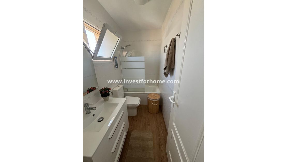 Sale - Bungalow - Torrevieja - Los Balcones - Los Altos Del Edén