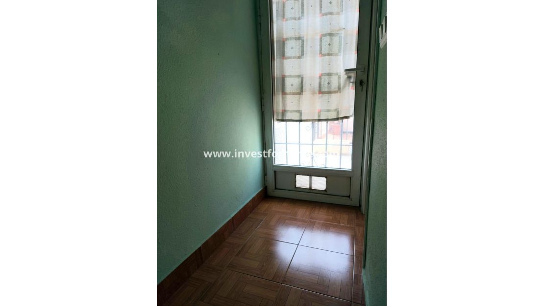 Sale - Bungalow - Torrevieja - Los Balcones - Los Altos Del Edén