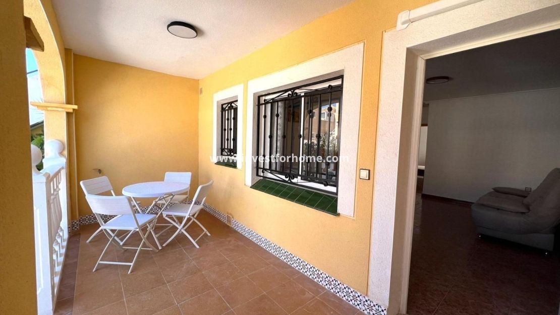 Sale - Bungalow - Torrevieja - Los Balcones - Los Altos Del Edén